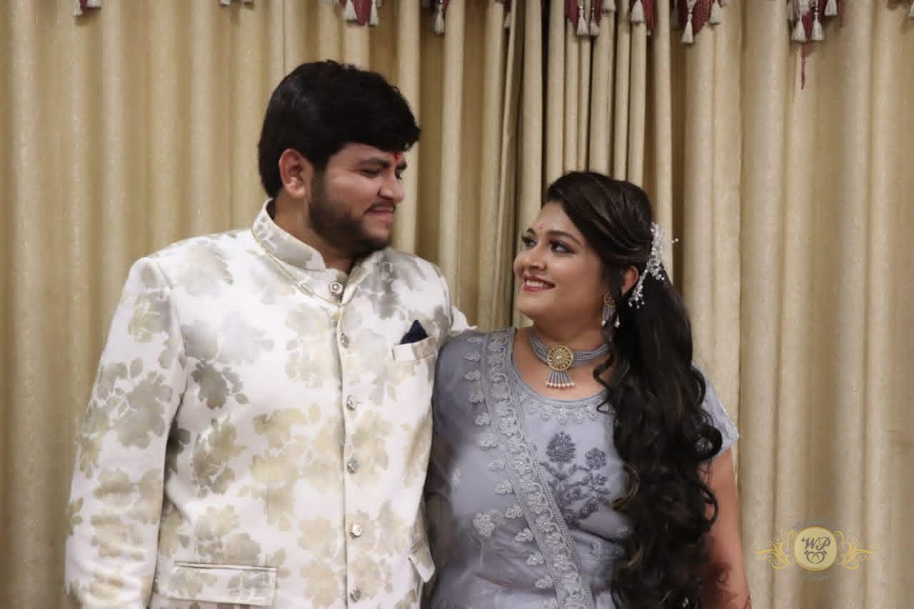 Vivek Devani & Kinjal Rajani - WeddingPointIndia success story - Happy couple married through matrimonial services