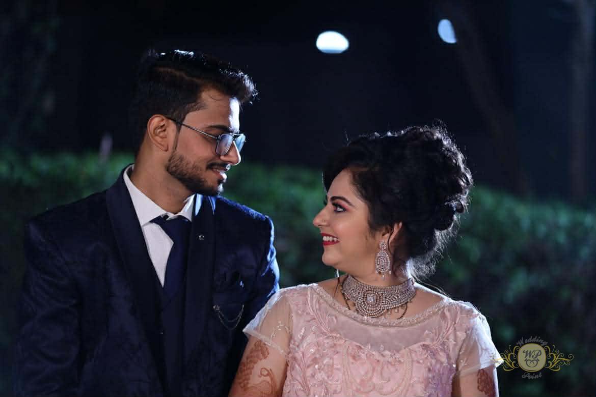 Nirav kakkad & komal rachch - WeddingPointIndia matrimonial success story - Happy Indian couple